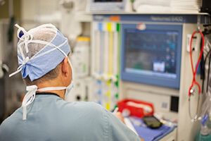 dr in operating room 